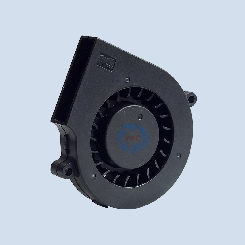 散熱風(fēng)扇：無刷電機(jī)如何影響散熱風(fēng)扇的風(fēng)葉風(fēng)量？