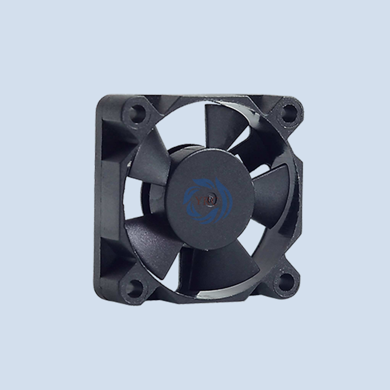 車規(guī)散熱風(fēng)扇的使用壽命通常有多長